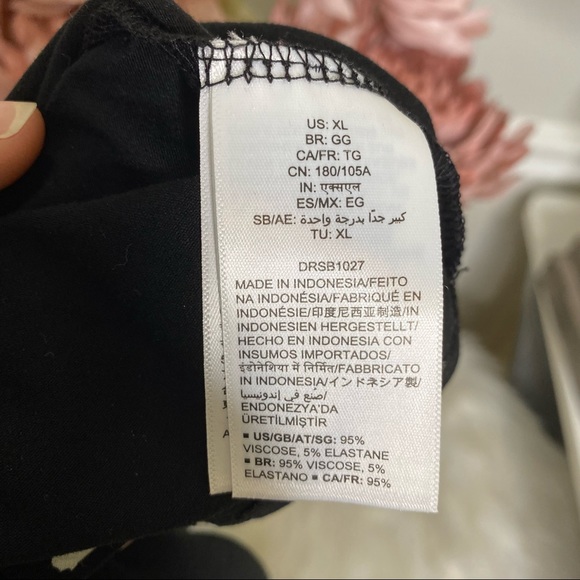 LOFT geometric Sleevless stretch dress - Picture 3 of 7